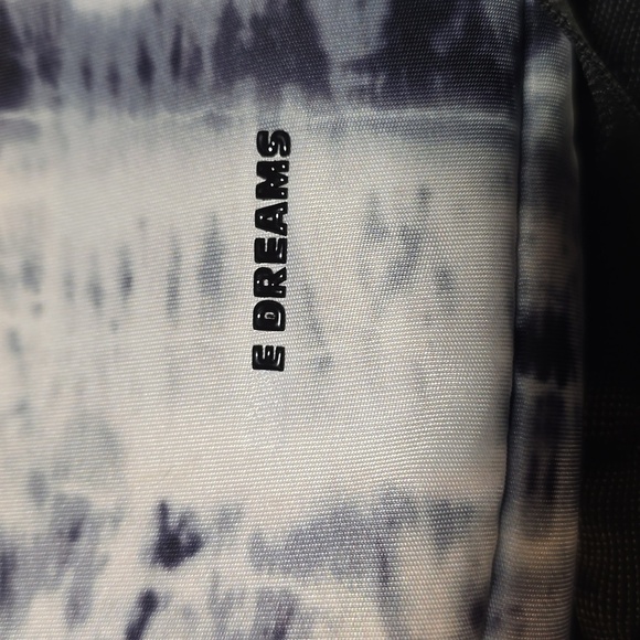 Like Dreams Tie-Dye Slingpack - Picture 16 of 16